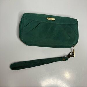 Travelon‎ green clutch wallet